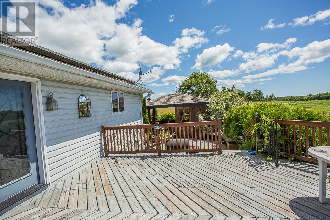 736 Pioneer Rd, Huron Shores, Ontario  P0R 1H0 - Photo 43 - SM251008