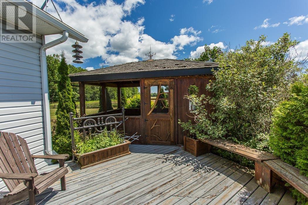736 Pioneer Rd, Huron Shores, Ontario  P0R 1H0 - Photo 45 - SM251008