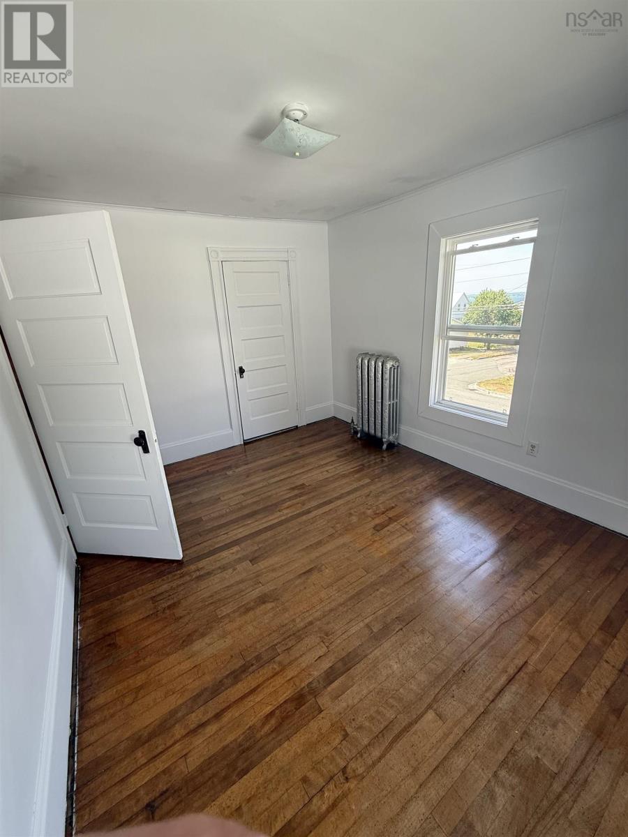 126 Broadway Street, Whitney Pier, Nova Scotia  B1N 2Y8 - Photo 19 - 202520663