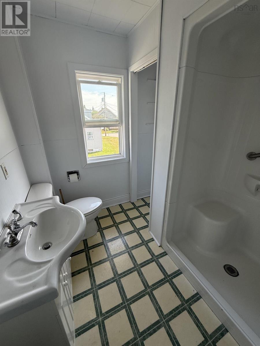 126 Broadway Street, Whitney Pier, Nova Scotia  B1N 2Y8 - Photo 24 - 202520663