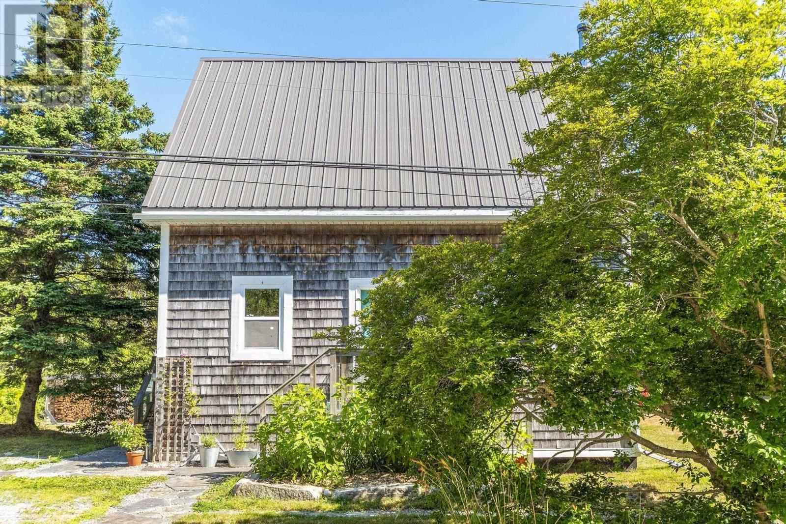 67 Pauls Point Road, Hackett's Cove, Nova Scotia  B3Z 3K6 - Photo 37 - 202520677