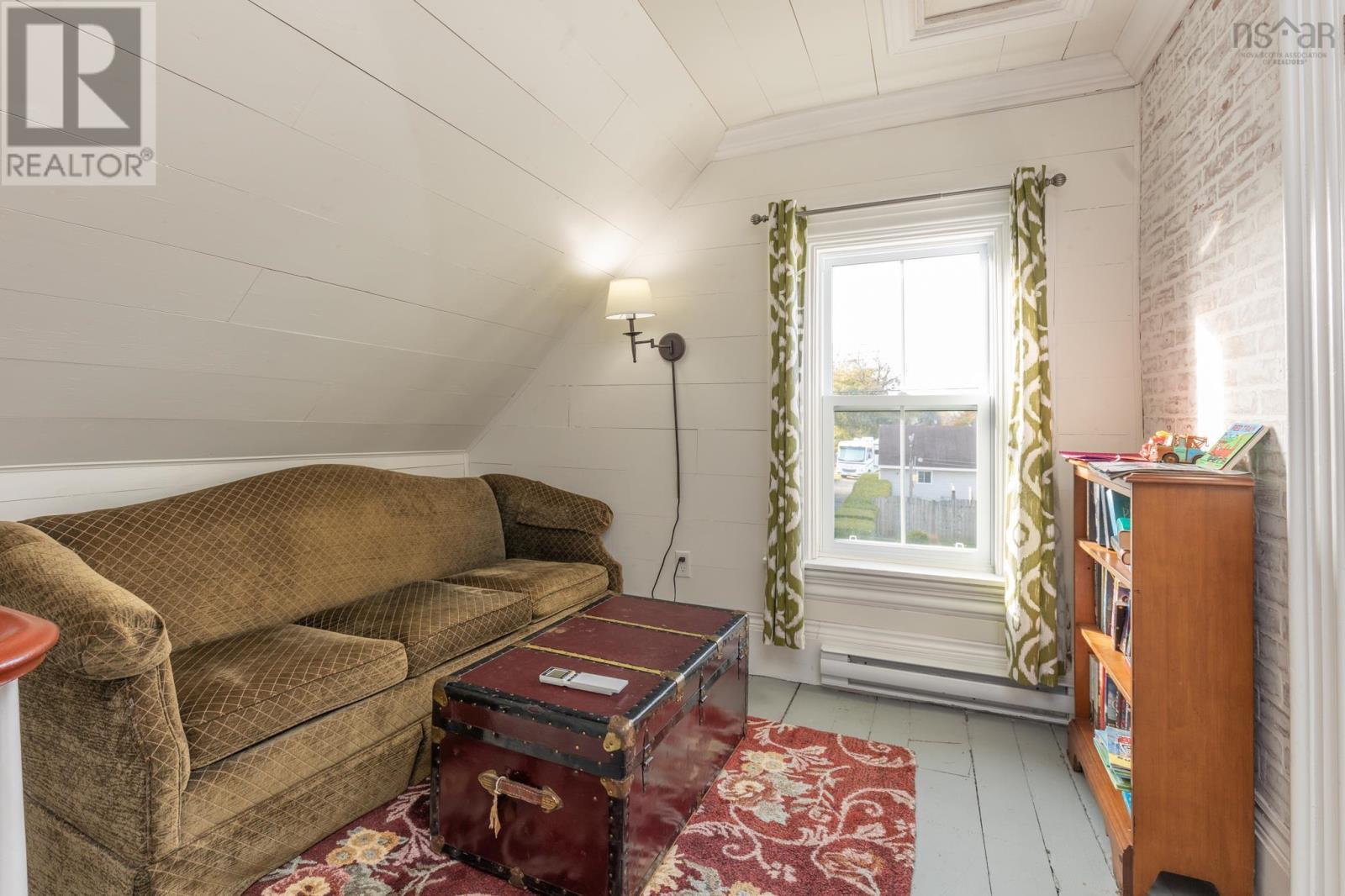 24 Albert Street, Yarmouth, Nova Scotia  B5A 2M9 - Photo 26 - 202500060