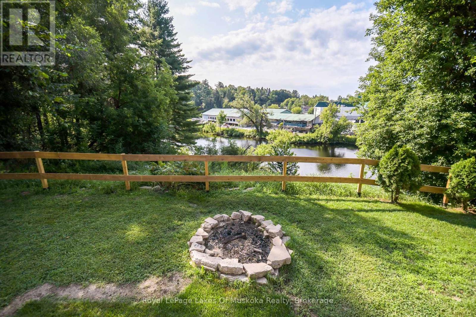 30 Taylor Road, Bracebridge, Ontario  P1L 1J6 - Photo 32 - X12346062