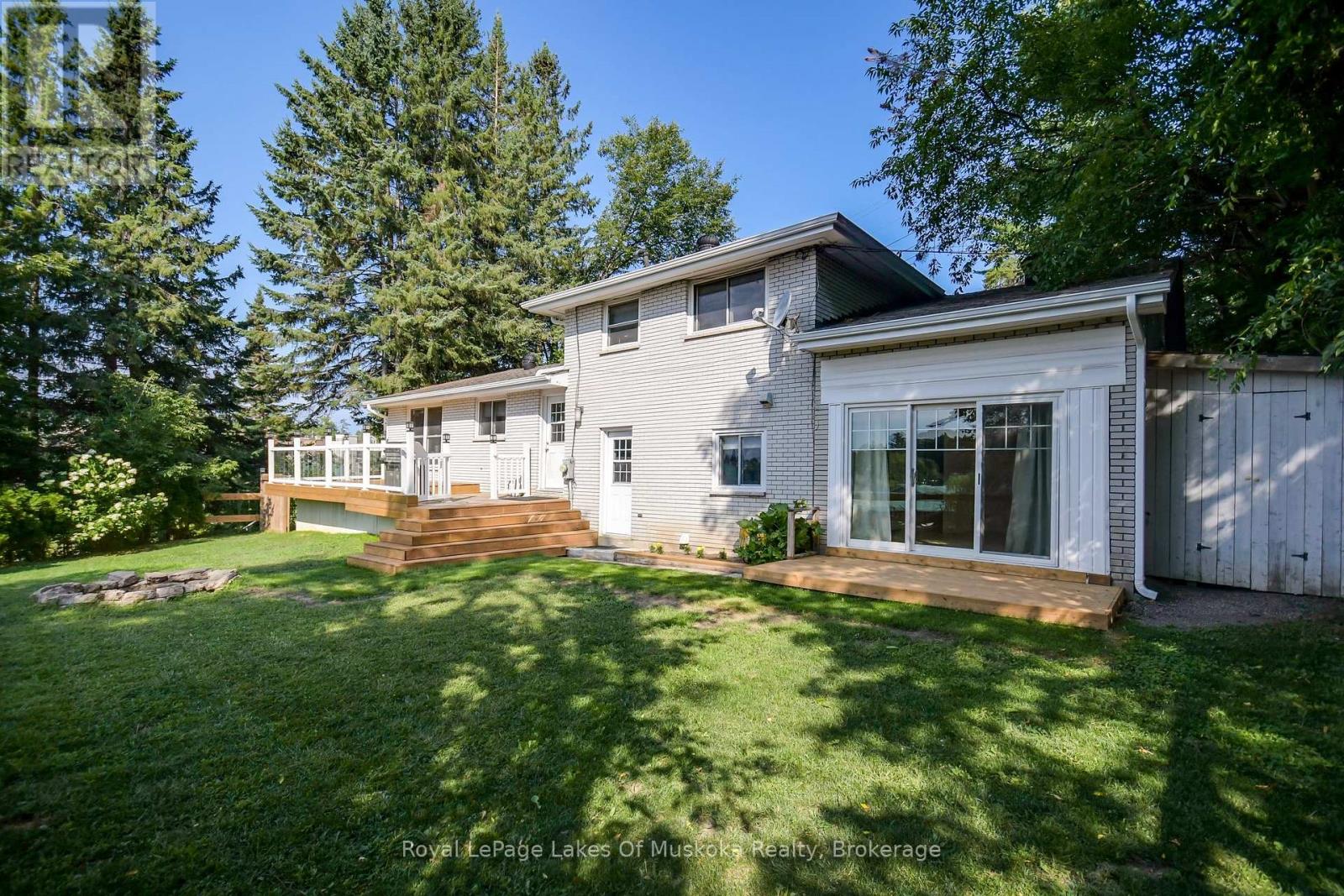 30 Taylor Road, Bracebridge, Ontario  P1L 1J6 - Photo 34 - X12346062