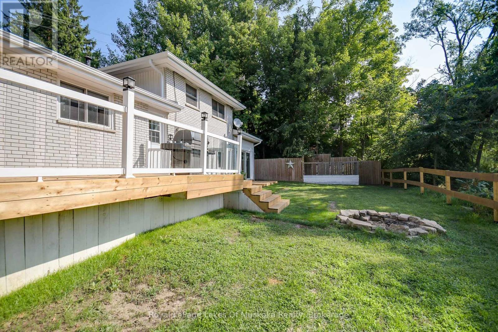 30 Taylor Road, Bracebridge, Ontario  P1L 1J6 - Photo 37 - X12346062