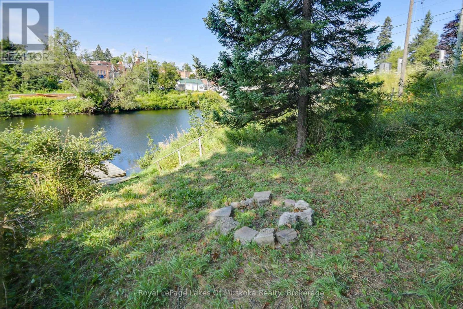 30 Taylor Road, Bracebridge, Ontario  P1L 1J6 - Photo 41 - X12346062