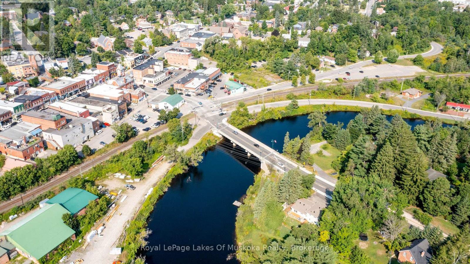 30 Taylor Road, Bracebridge, Ontario  P1L 1J6 - Photo 50 - X12346062