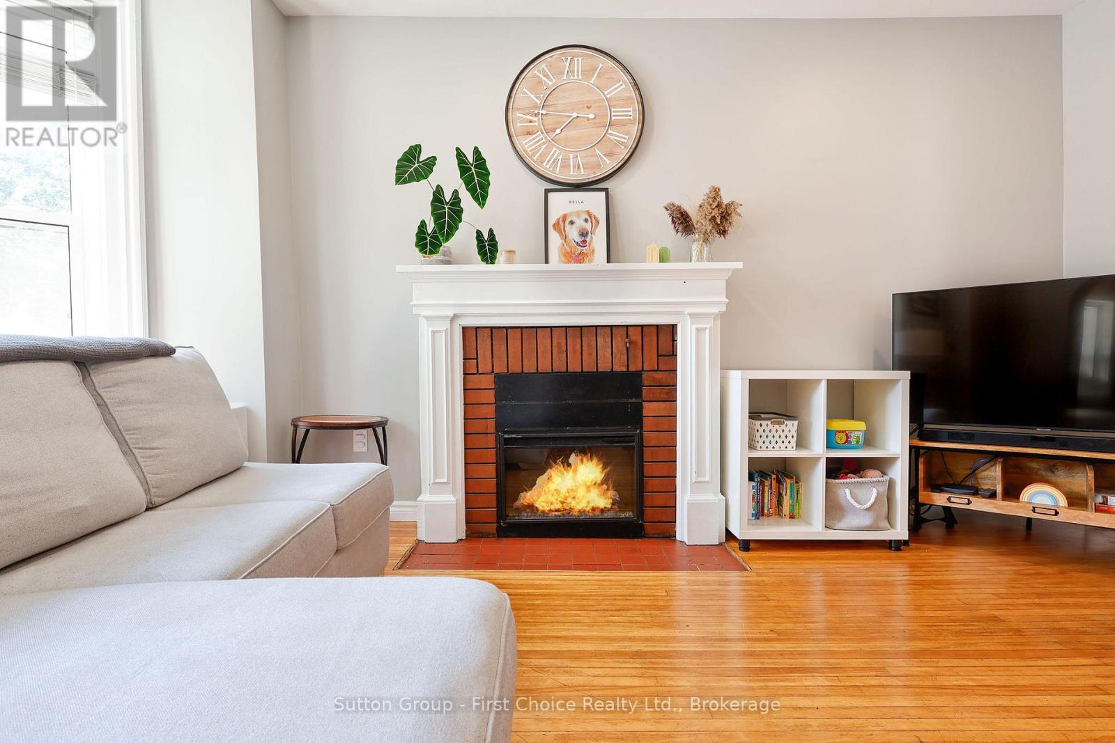 64 Dufferin Street, Stratford, Ontario  N5A 2G5 - Photo 14 - X12346064