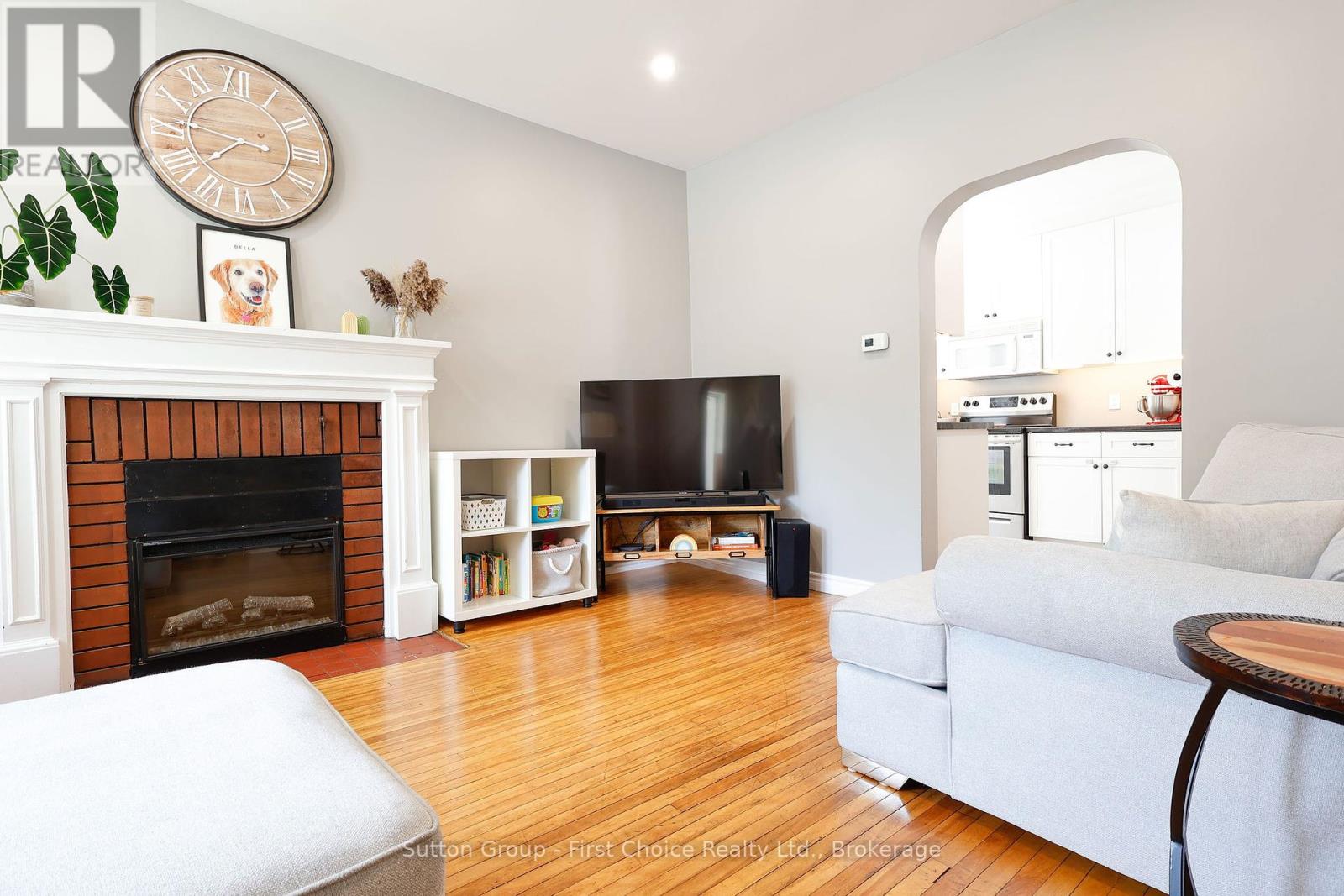 64 Dufferin Street, Stratford, Ontario  N5A 2G5 - Photo 17 - X12346064