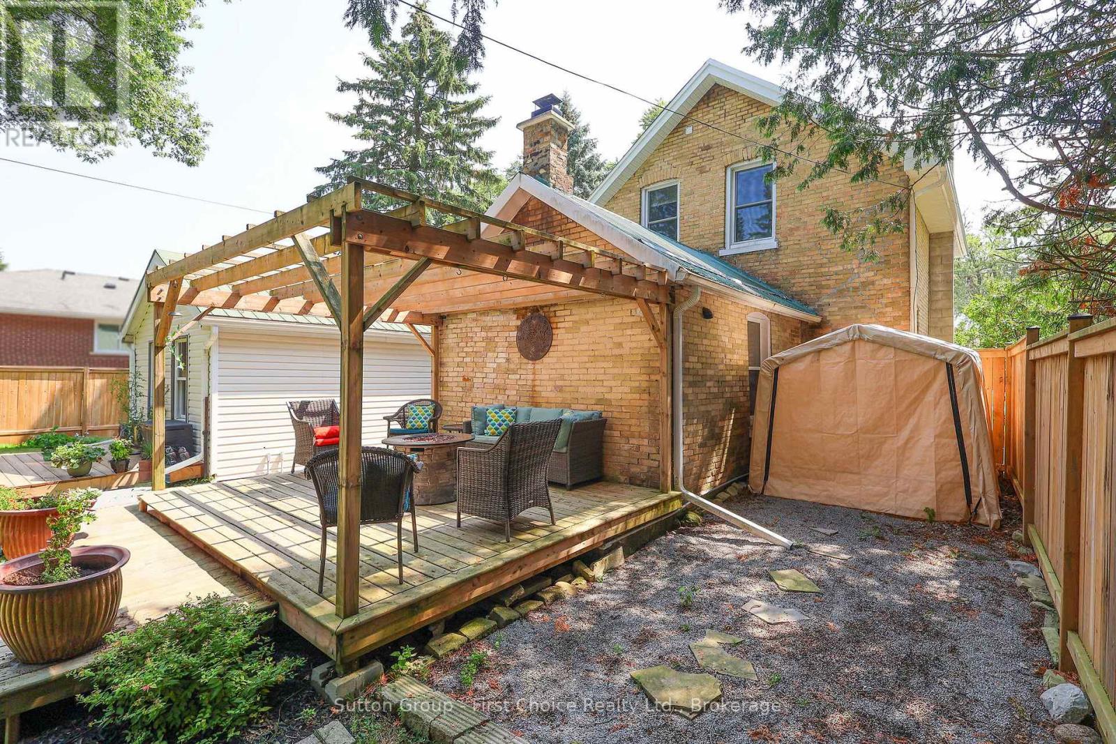 64 Dufferin Street, Stratford, Ontario  N5A 2G5 - Photo 41 - X12346064