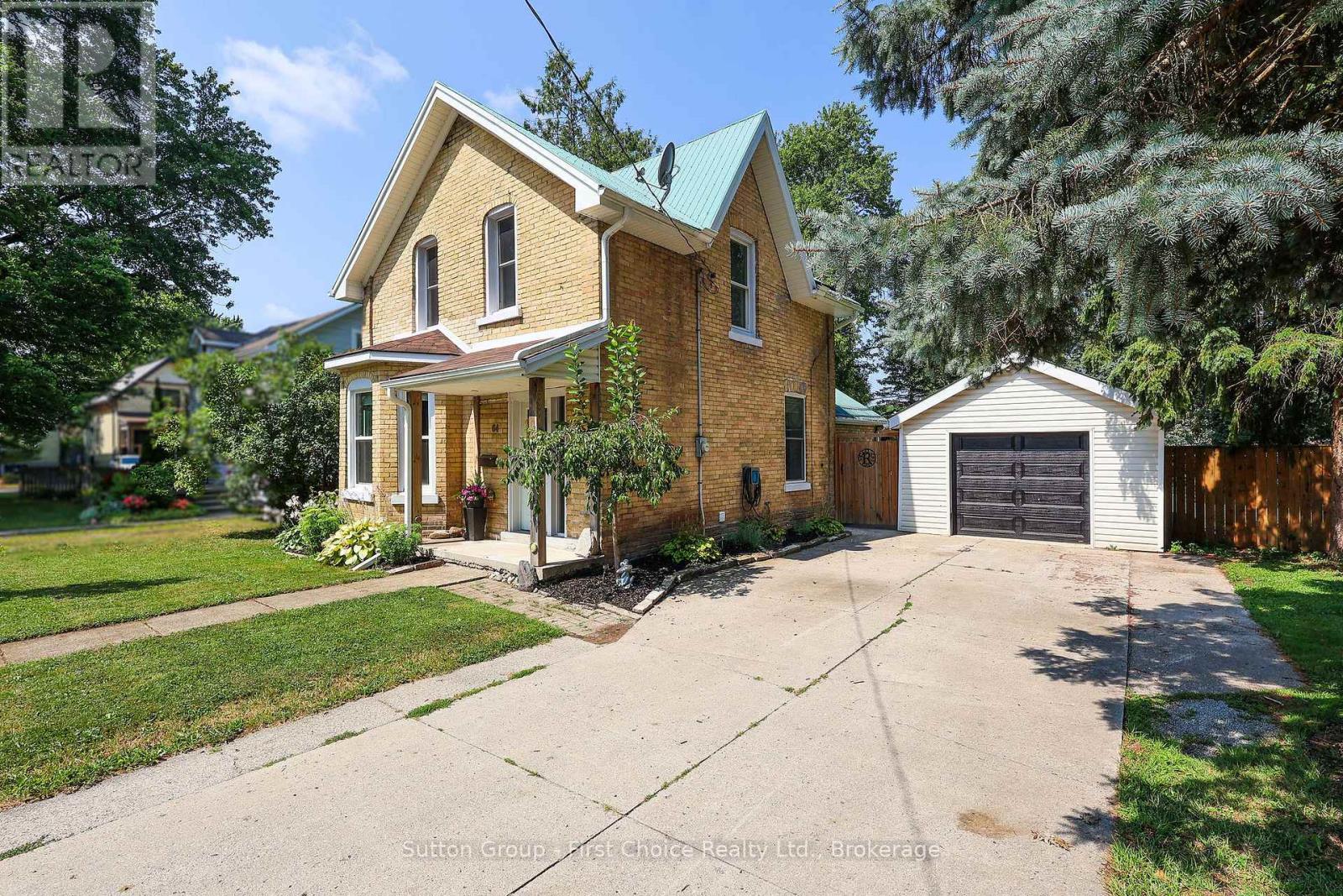 64 Dufferin Street, Stratford, Ontario  N5A 2G5 - Photo 44 - X12346064