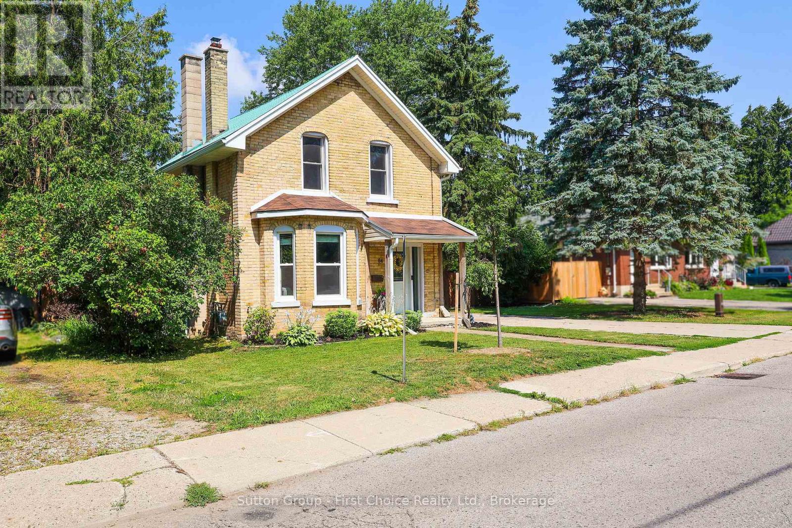 64 Dufferin Street, Stratford, Ontario  N5A 2G5 - Photo 45 - X12346064
