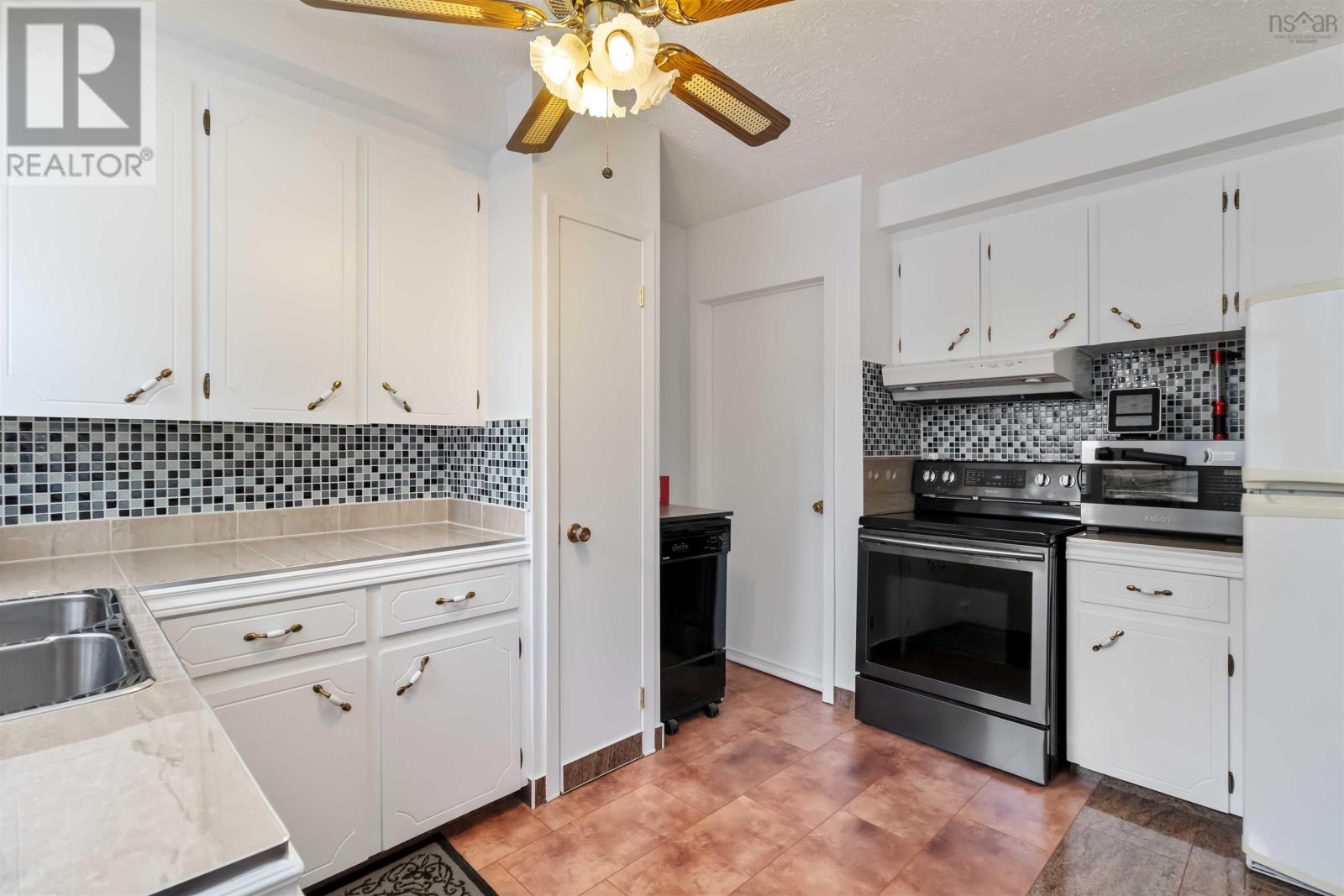 78a Old Sambro Road, Halifax, Nova Scotia  B3R 1R2 - Photo 10 - 202517410