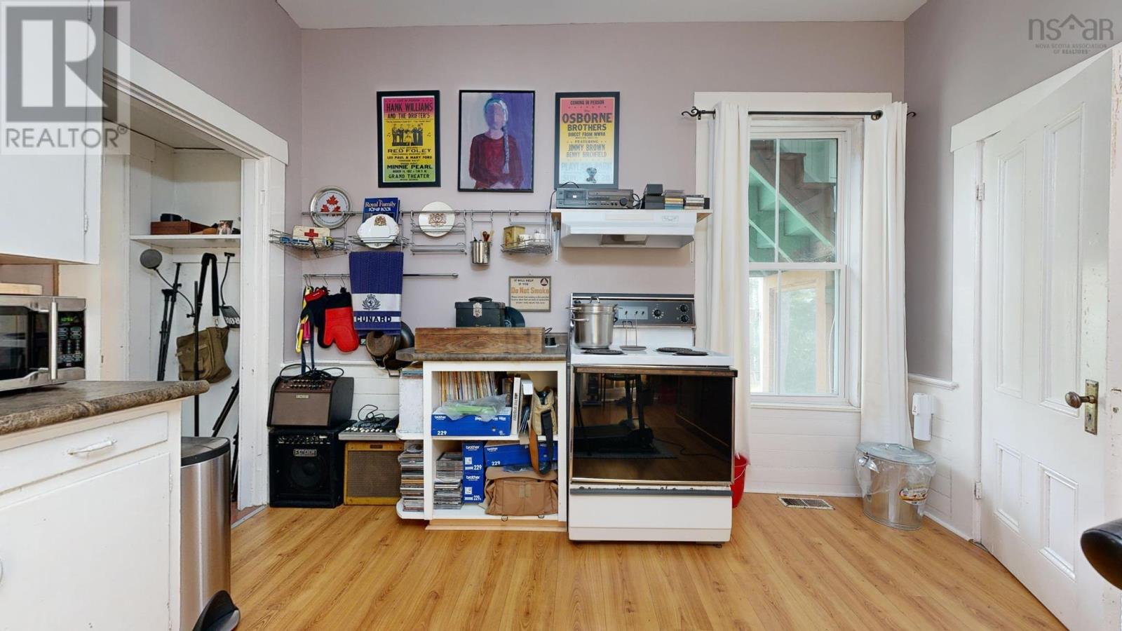 16 John Street, Shelburne, Nova Scotia  B0T 1W0 - Photo 32 - 202420134