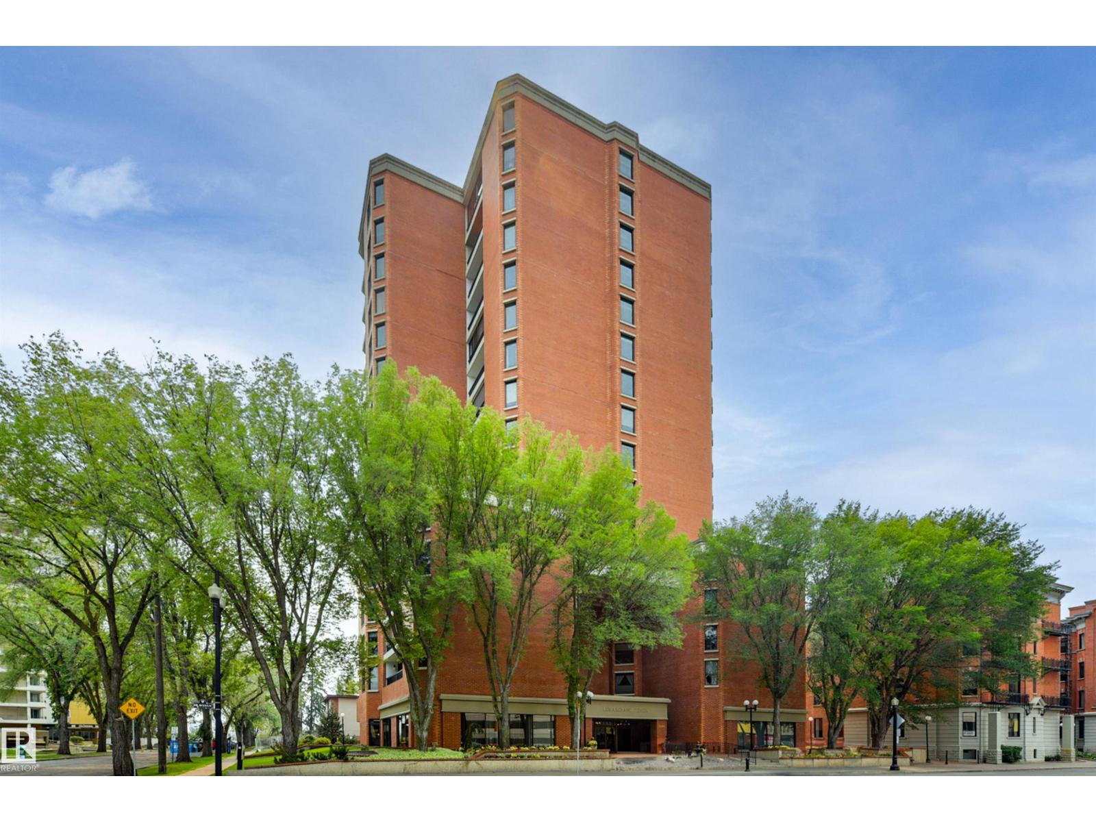 #1102 11503 100 AV NW, Edmonton, Alberta