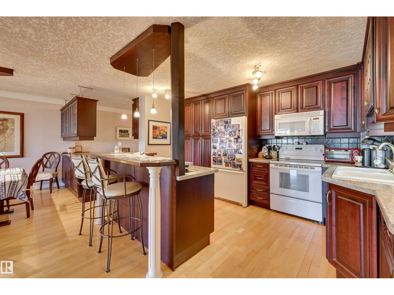 #1102 11503 100 Av Nw, Edmonton, Alberta  T5K 2K7 - Photo 12 - E4453077