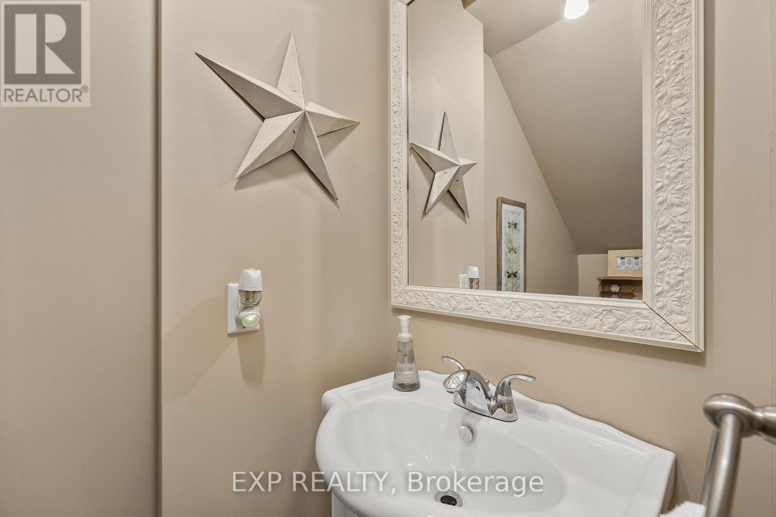 548 Bear Road, Georgina Islands, Ontario  L0E 1R0 - Photo 26 - N12346058