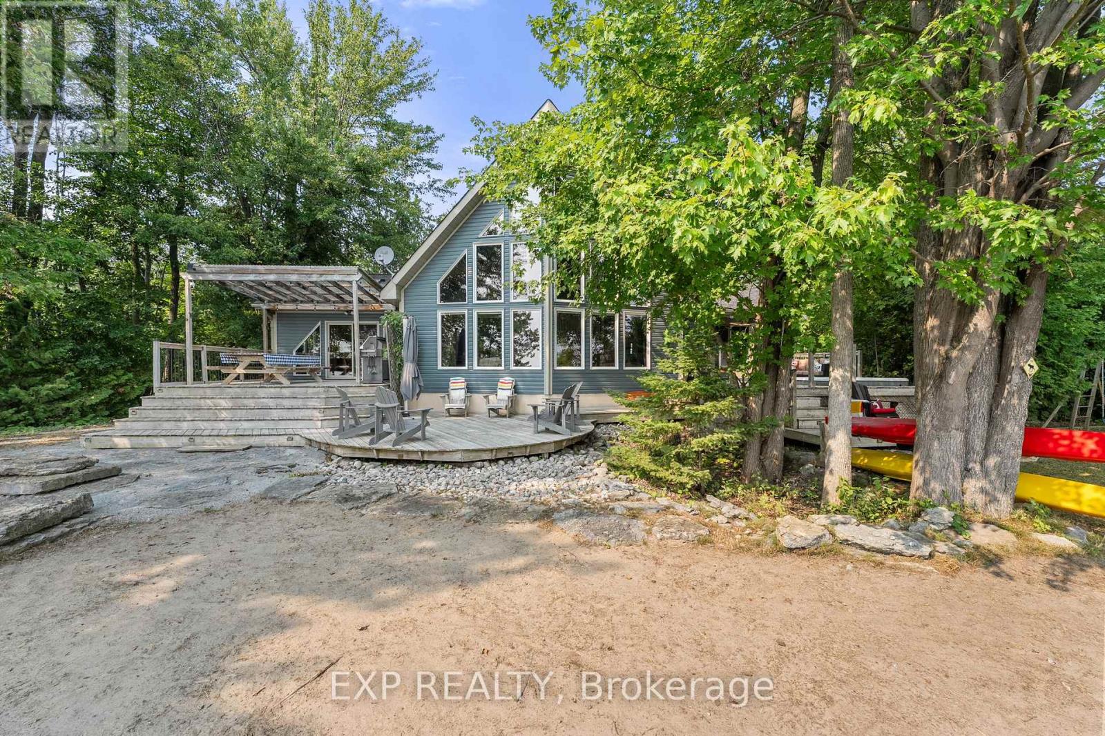 548 Bear Road, Georgina Islands, Ontario  L0E 1R0 - Photo 3 - N12346058