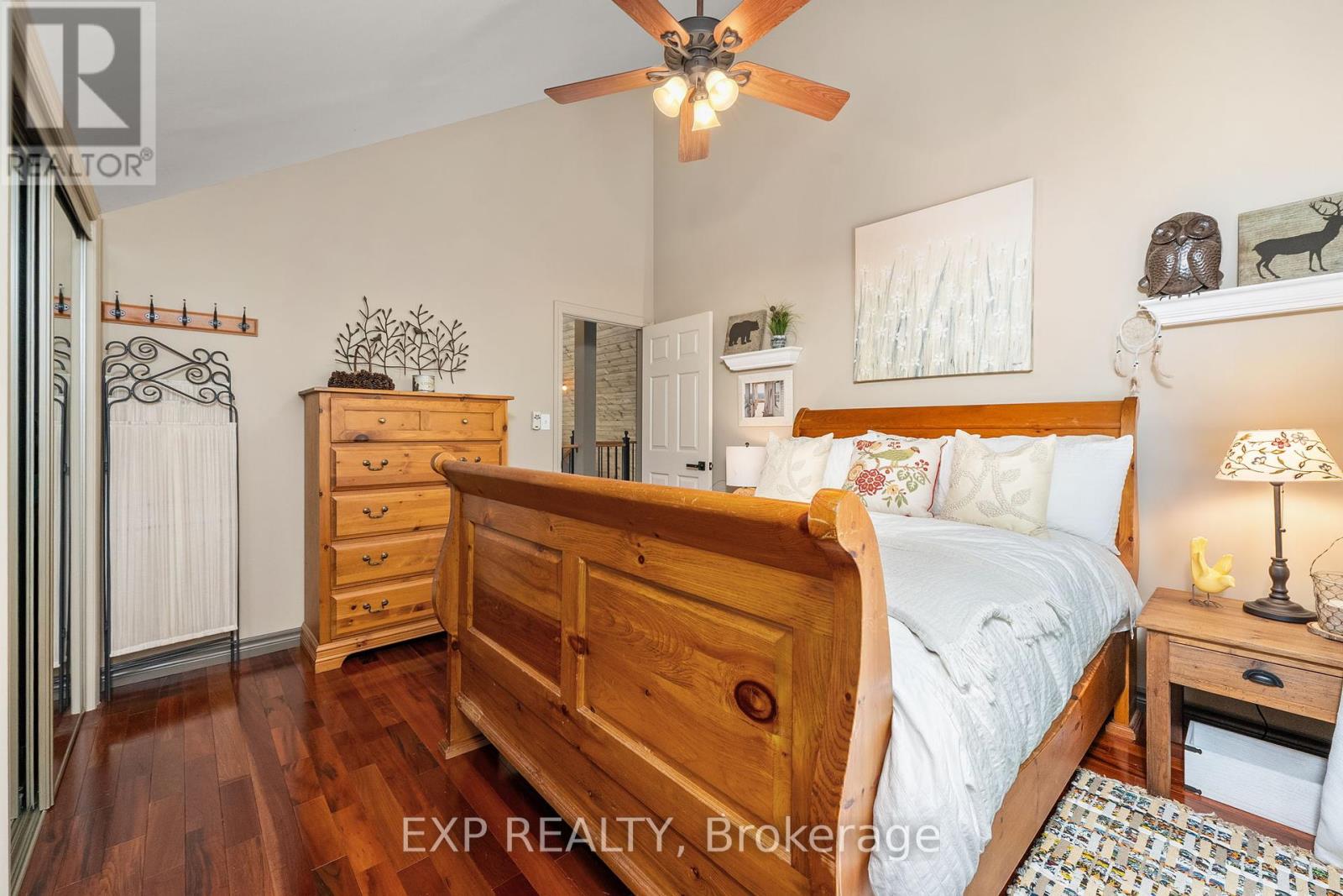 548 Bear Road, Georgina Islands, Ontario  L0E 1R0 - Photo 32 - N12346058