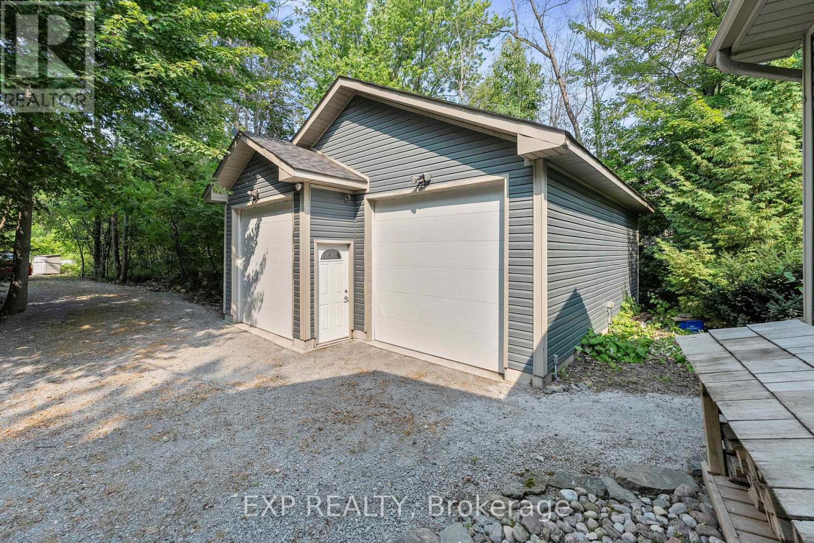 548 Bear Road, Georgina Islands, Ontario  L0E 1R0 - Photo 40 - N12346058