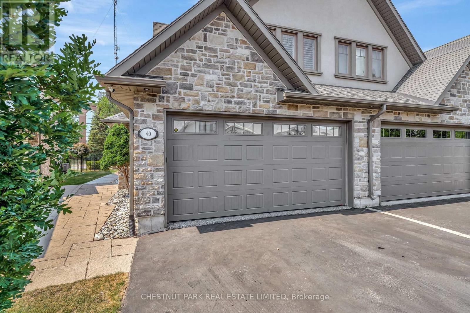 40 - 24 South Church Street, Belleville, Ontario K8N 0A9 - Photo 2 - X12346160