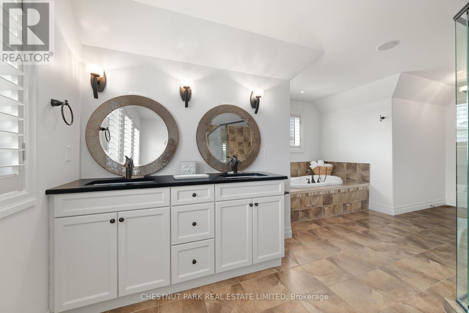 40 - 24 South Church Street, Belleville, Ontario K8N 0A9 - Photo 40 - X12346160