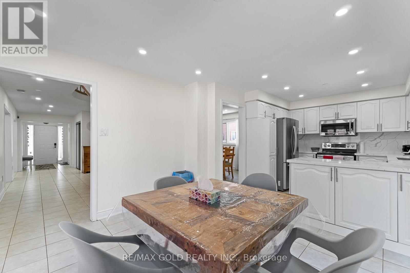 20 Mountainberry Road, Brampton, Ontario  L6R 1J2 - Photo 17 - W12346056