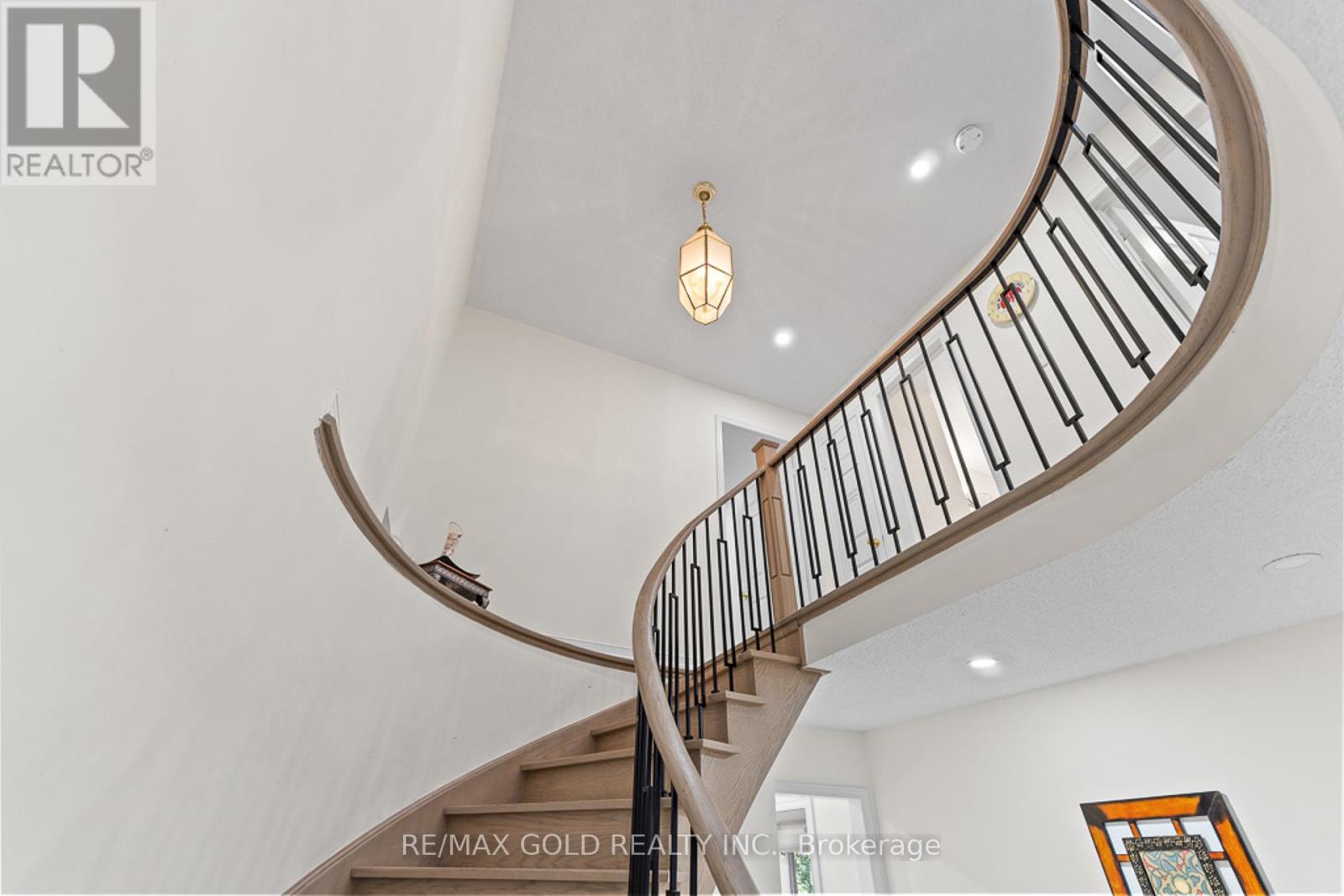 20 Mountainberry Road, Brampton, Ontario  L6R 1J2 - Photo 19 - W12346056