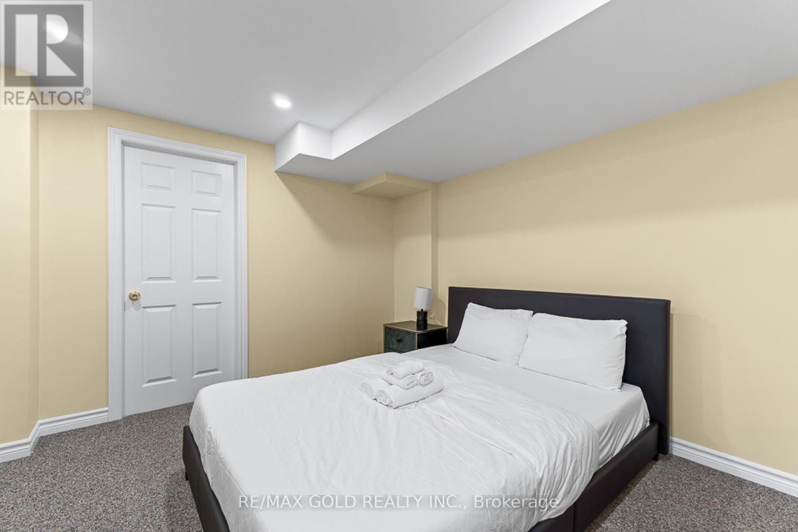 20 Mountainberry Road, Brampton, Ontario  L6R 1J2 - Photo 37 - W12346056