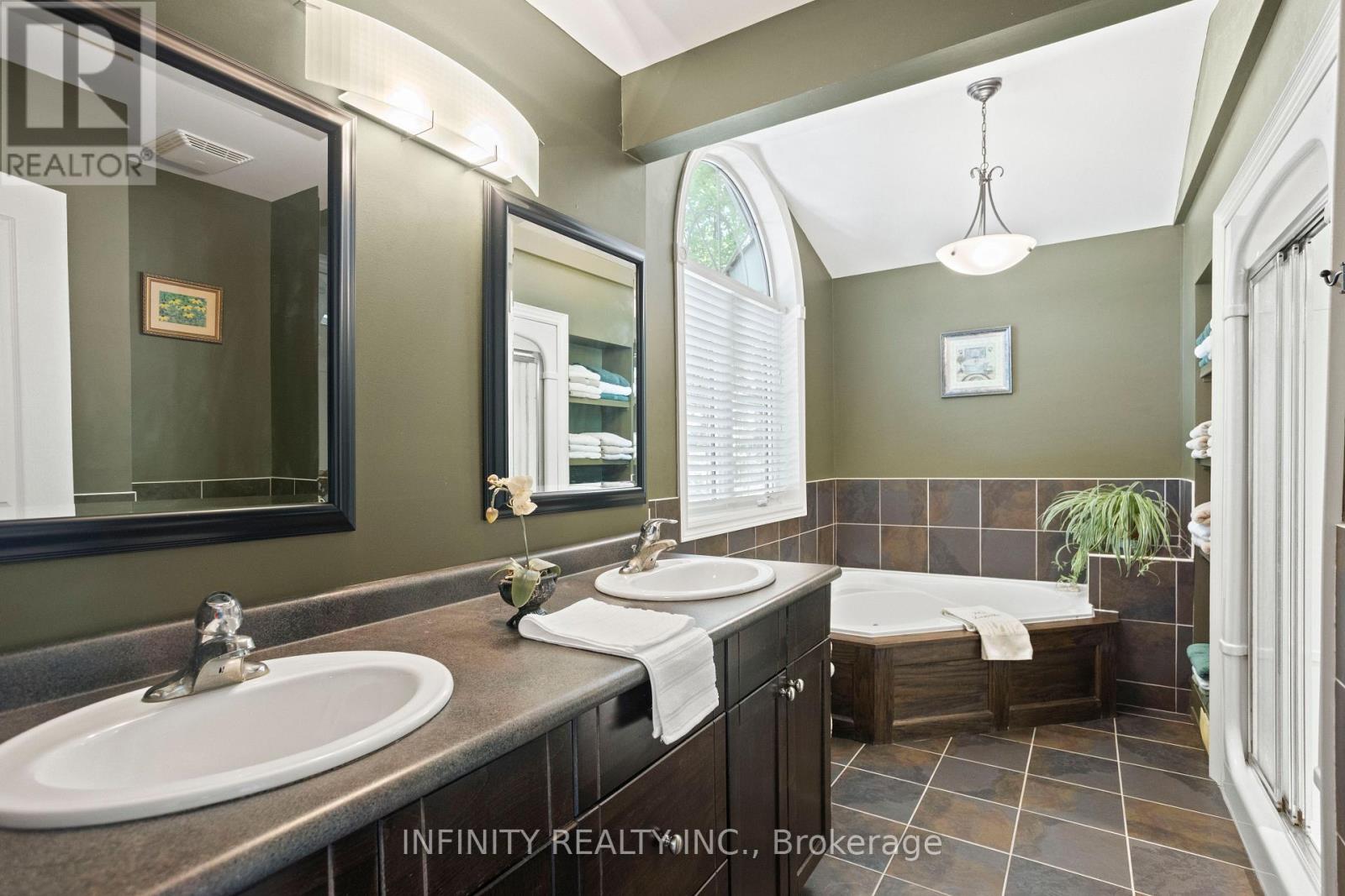 251 Hunt Club Drive, London North, Ontario  N6H 3Z2 - Photo 24 - X12346170