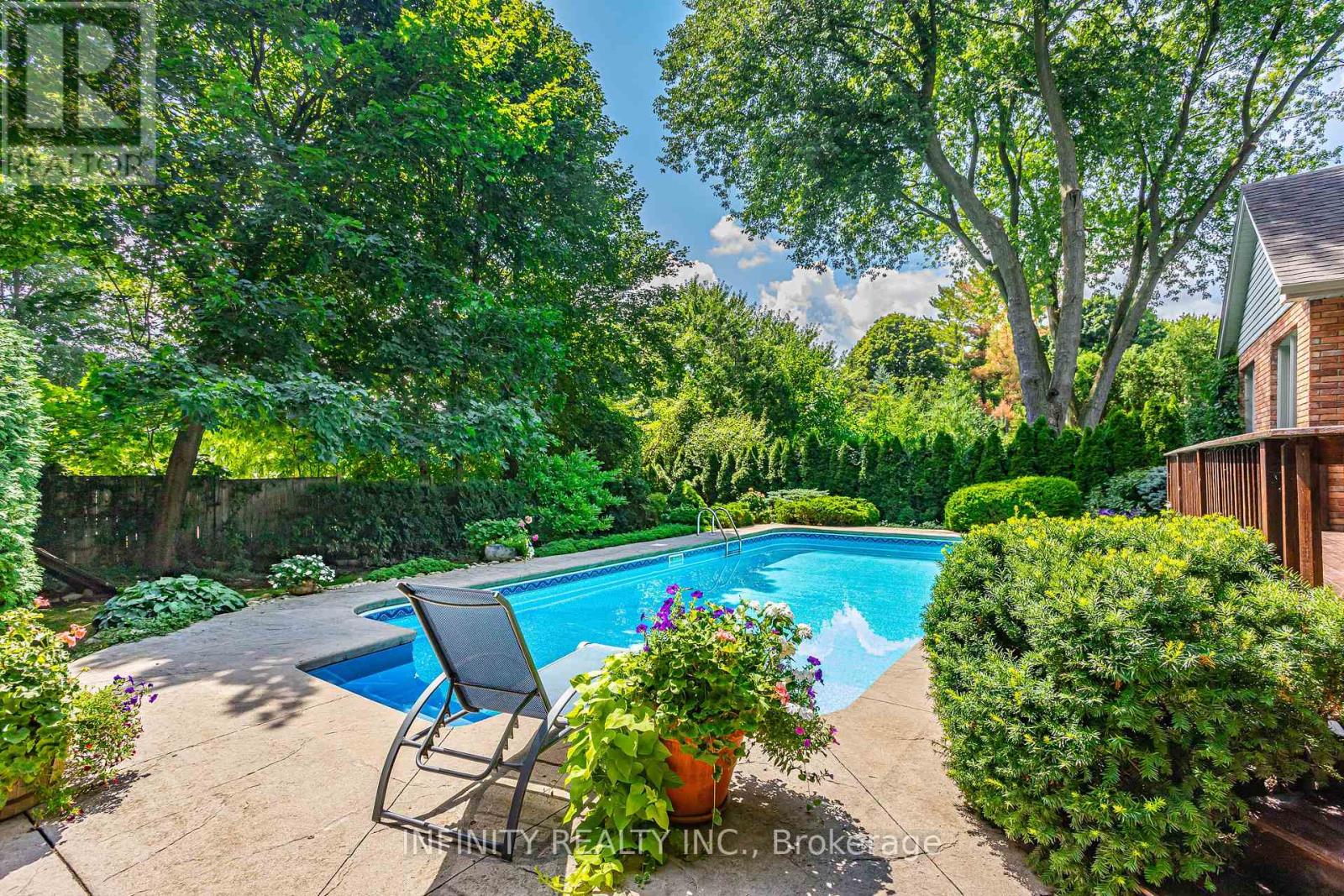251 Hunt Club Drive, London North, Ontario  N6H 3Z2 - Photo 36 - X12346170