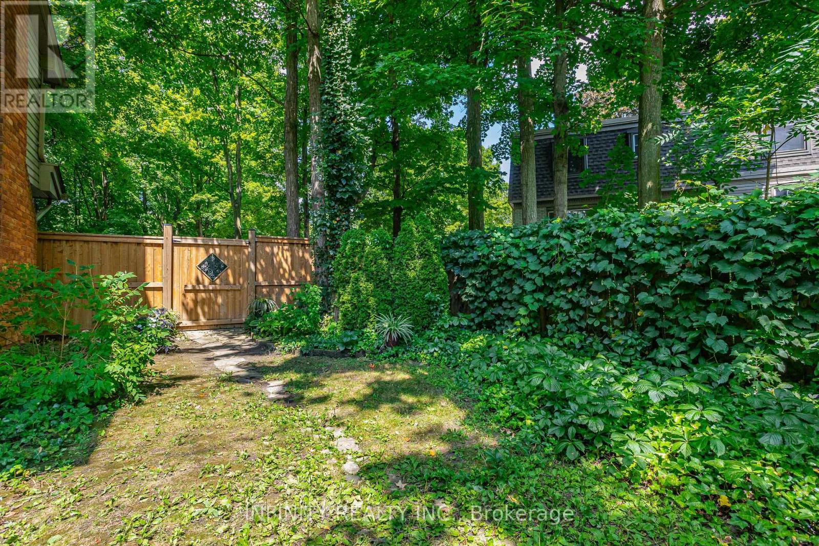 251 Hunt Club Drive, London North, Ontario  N6H 3Z2 - Photo 42 - X12346170