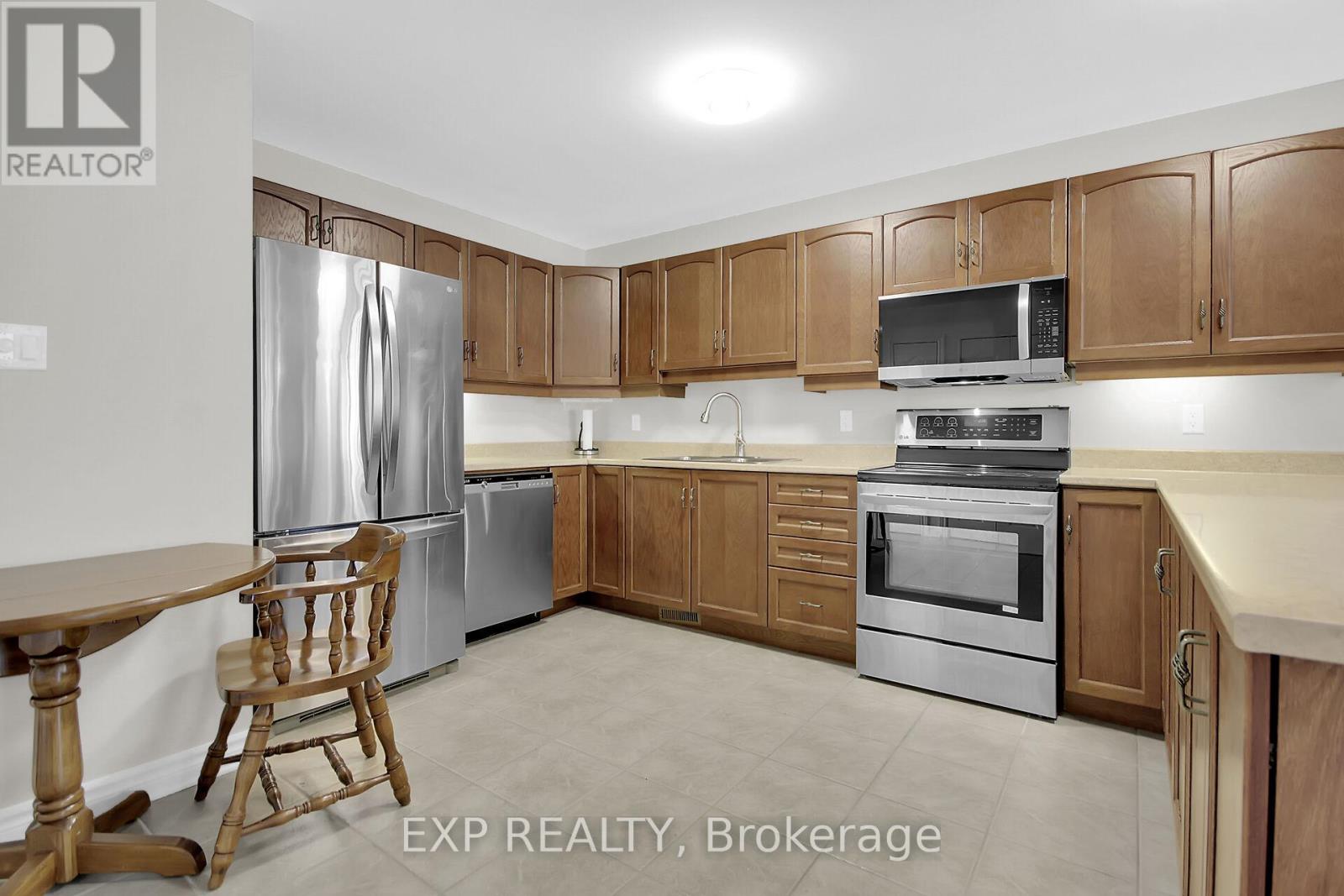 141 Sadler Drive, Mississippi Mills, Ontario  K0A 1A0 - Photo 7 - X12346109