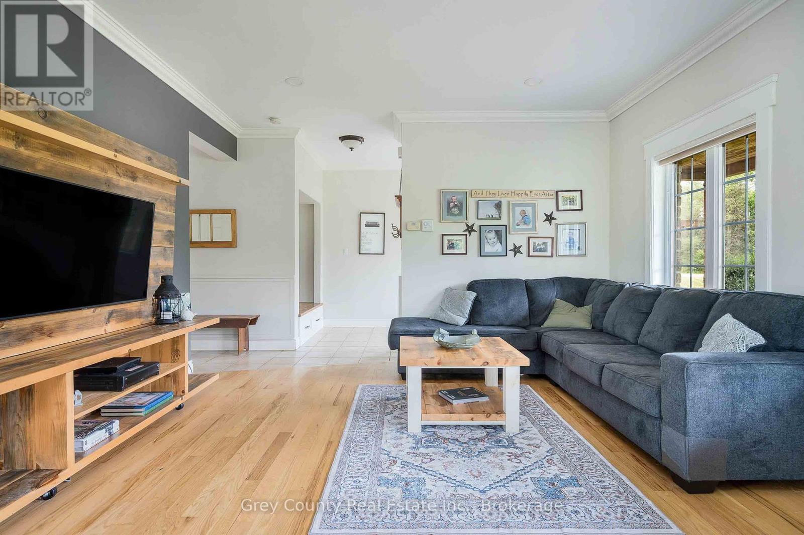 135260 9th Line, Grey Highlands, Ontario  N0C 1H0 - Photo 11 - X12346111