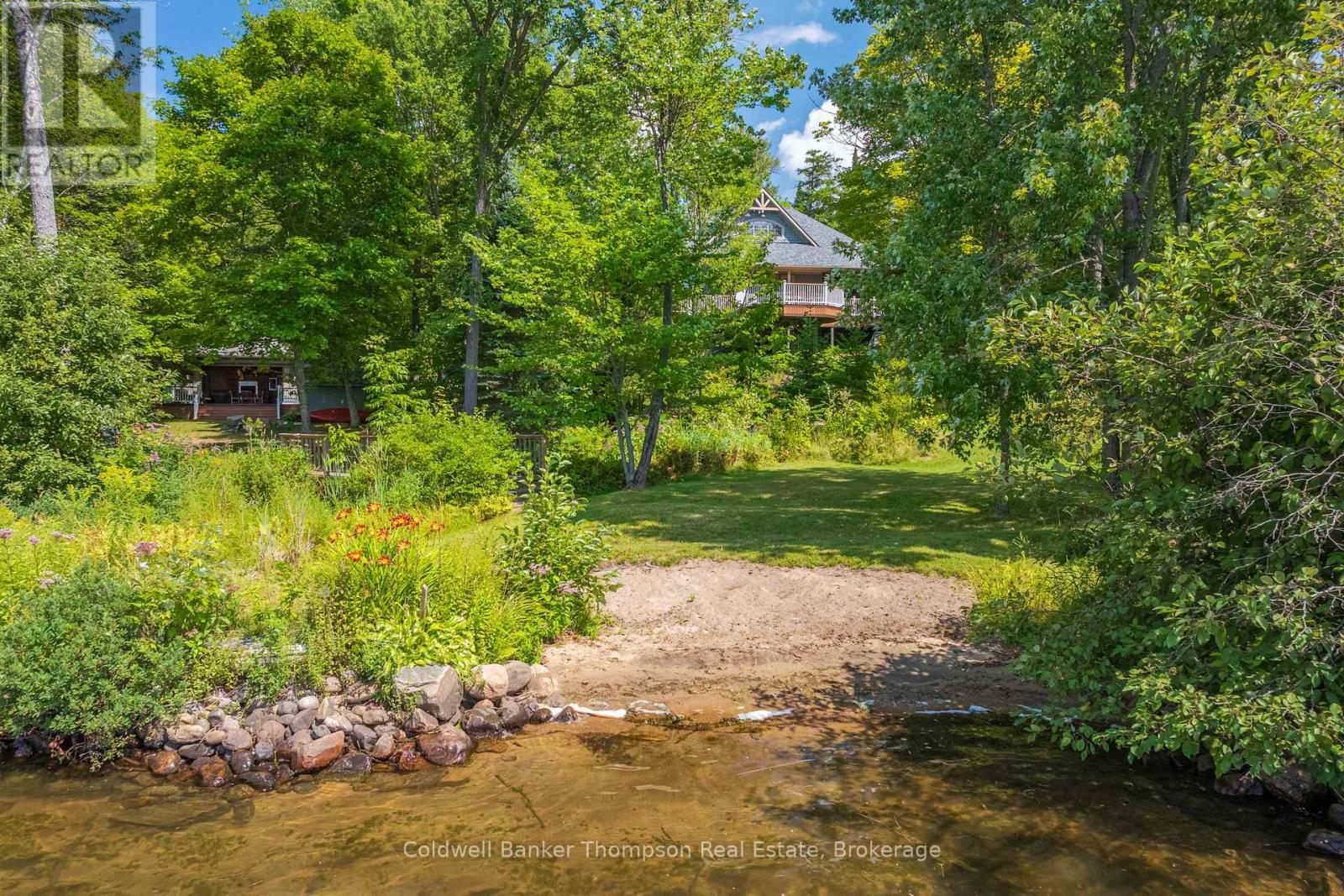 2202 60 Highway, Lake Of Bays, Ontario  P1H 2J6 - Photo 10 - X12346118