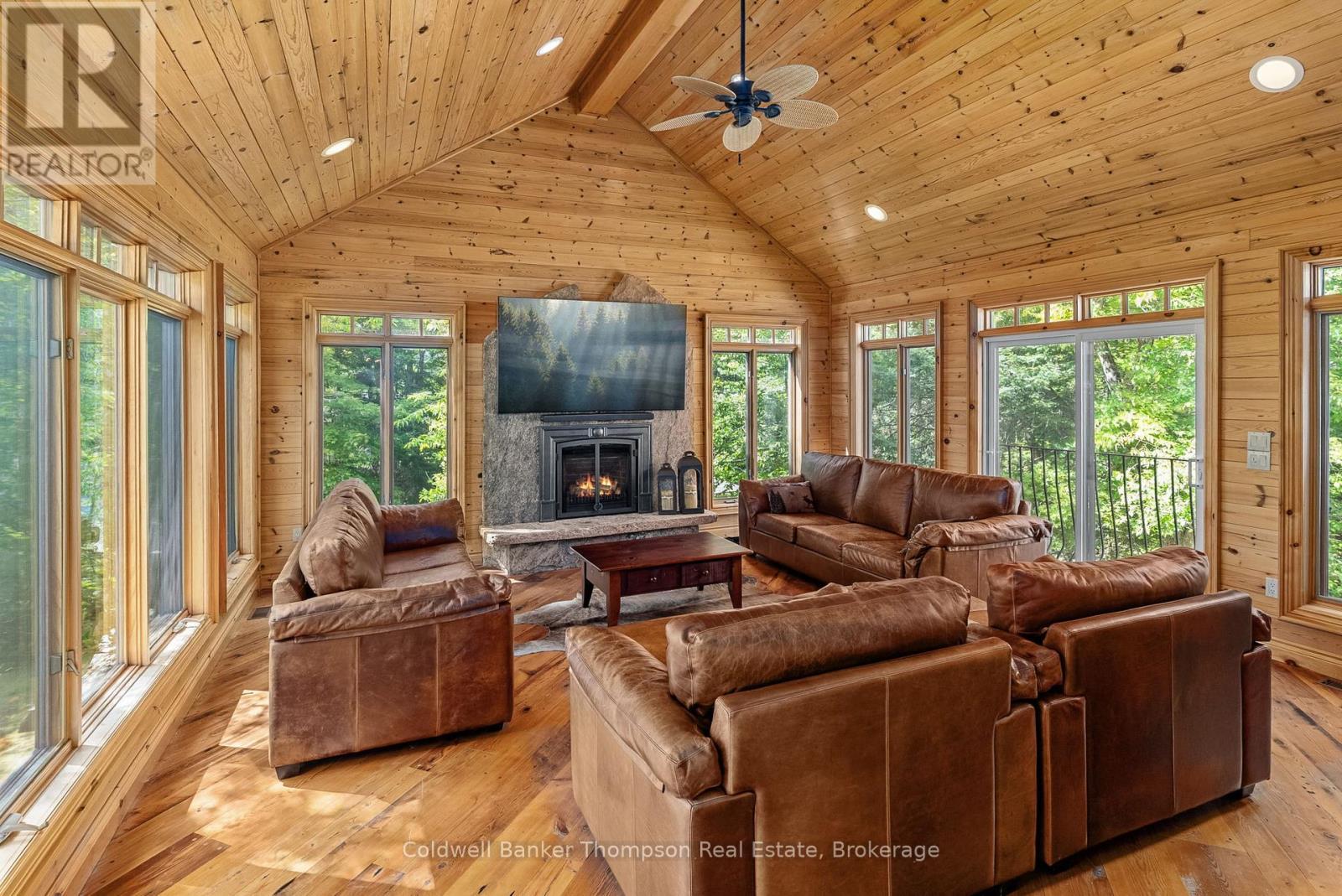 2202 60 Highway, Lake Of Bays, Ontario  P1H 2J6 - Photo 21 - X12346118