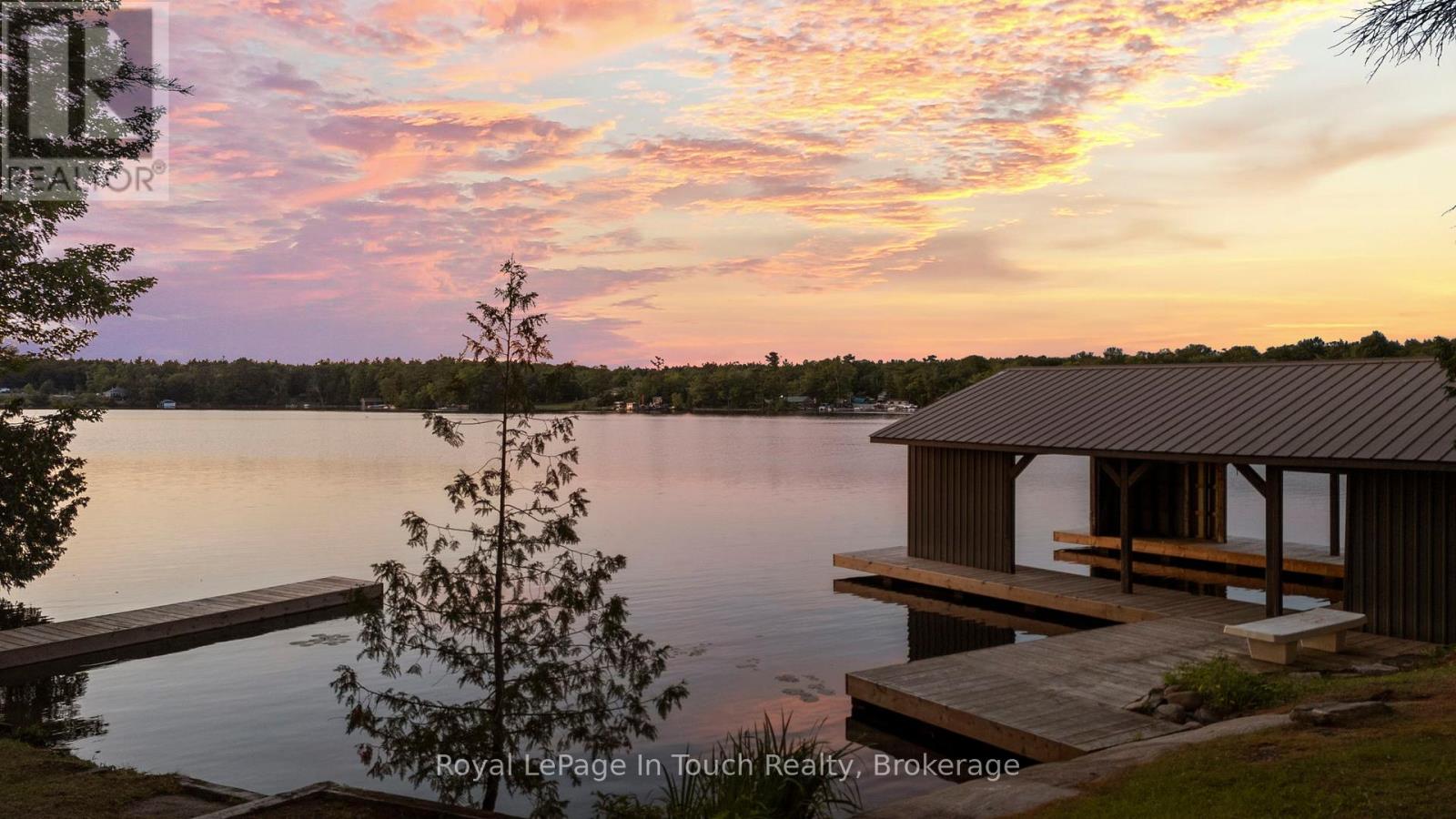 211 Pickerel Point Road, Georgian Bay, Ontario  L0K 1S0 - Photo 4 - X12346131