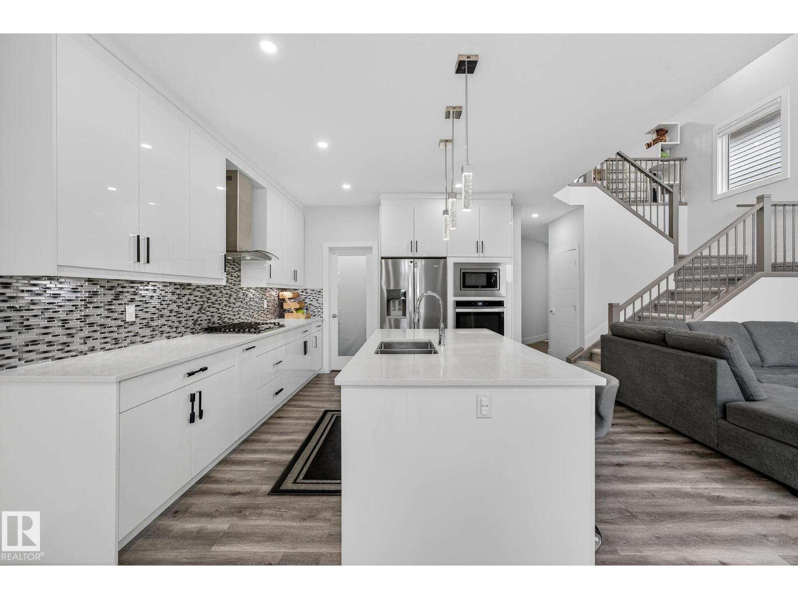 86 Meadowlink Cm, Spruce Grove, Alberta  T7X 2X3 - Photo 7 - E4453080