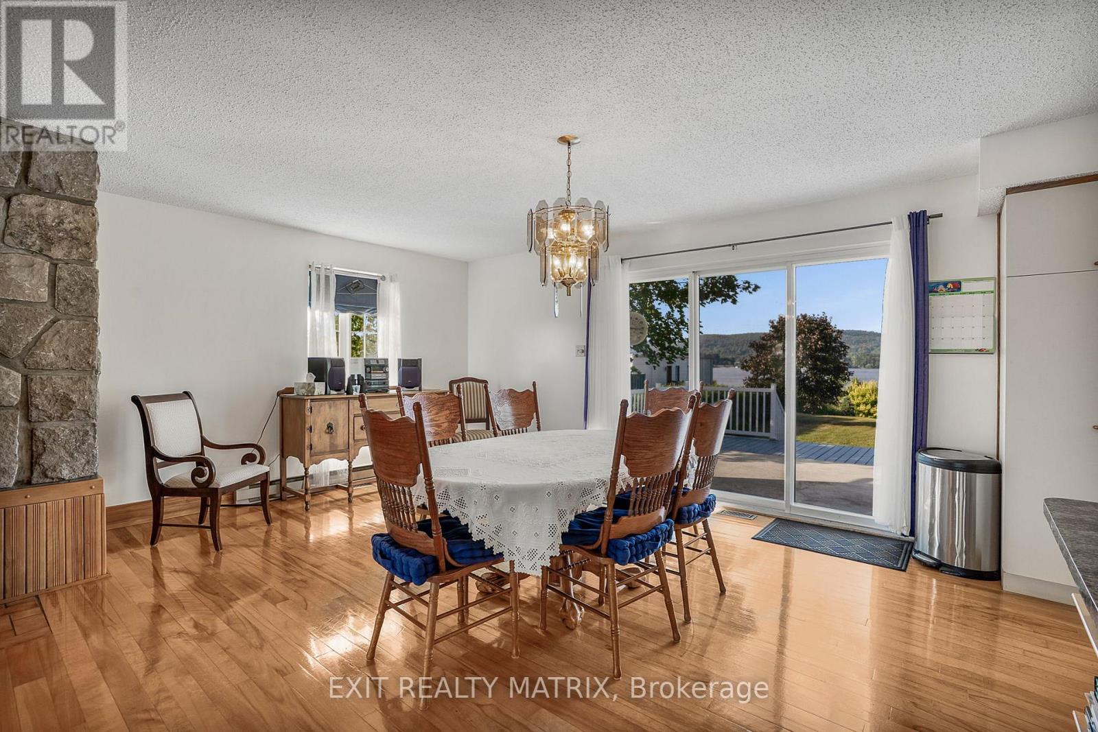 123 Ch Du Domaine Road, Alfred And Plantagenet, Ontario  K0B 1A0 - Photo 12 - X12346130