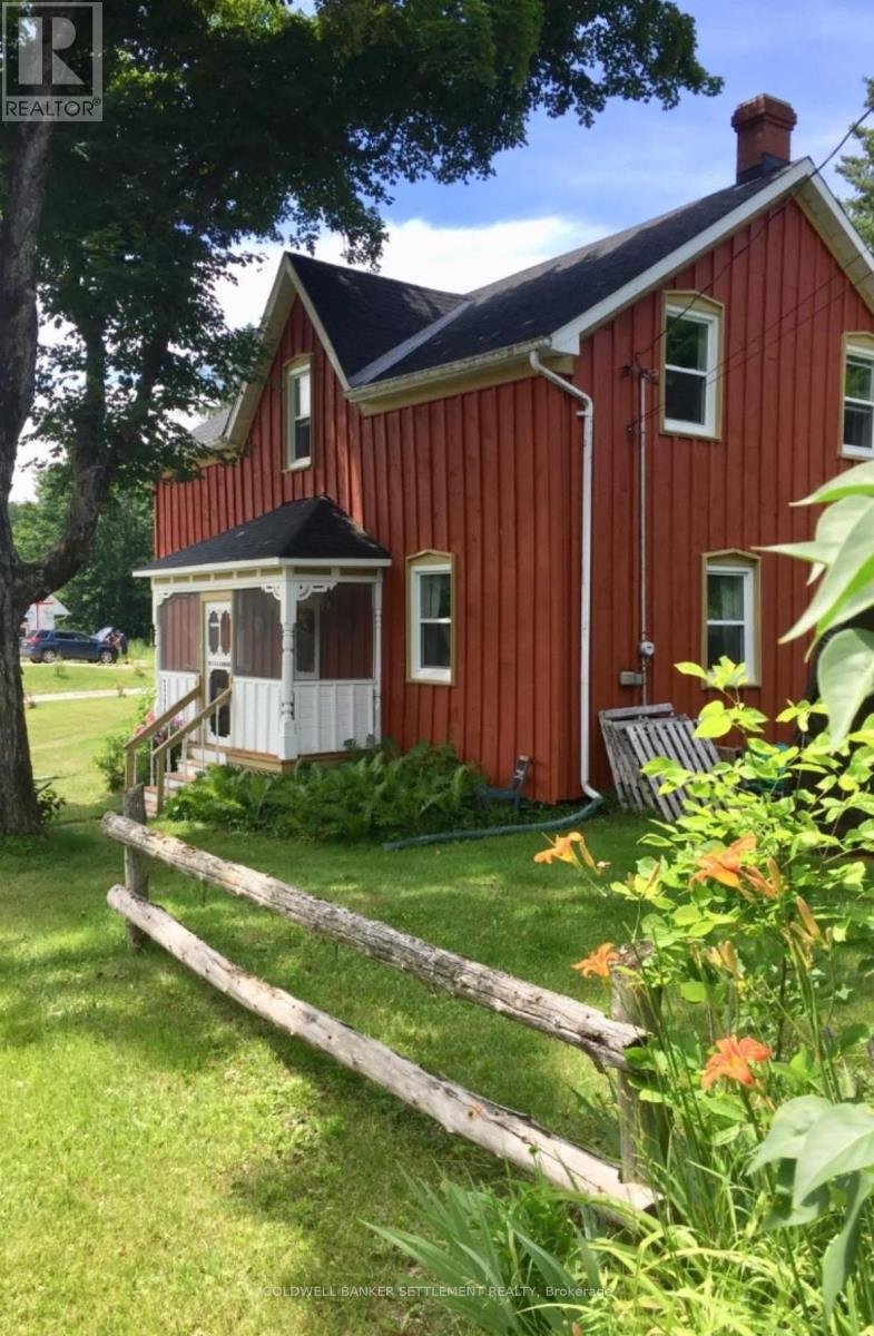 2296 SOUTH LAVANT ROAD, Lanark Highlands, Ontario