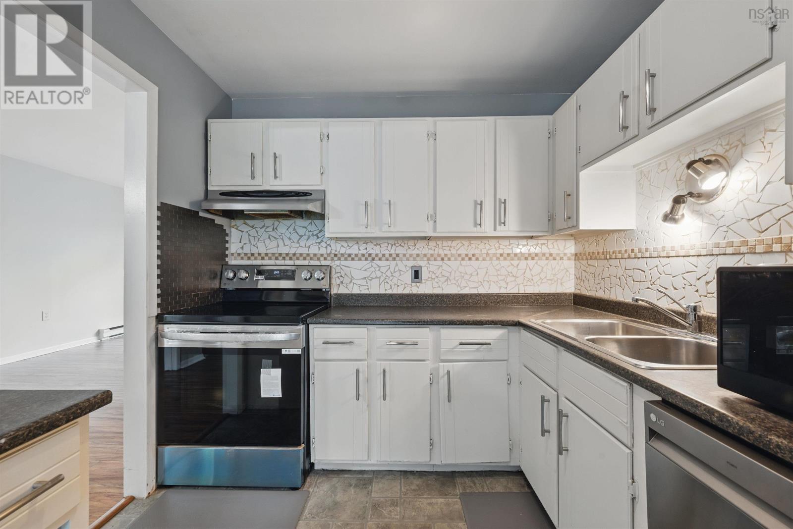 16 Stoneybrook Court, Clayton Park, Nova Scotia  B3M 3L1 - Photo 11 - 202512839