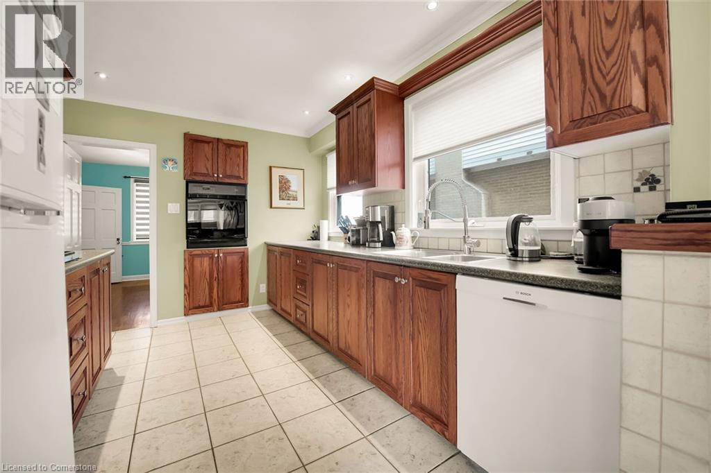 77 Arcade Crescent, Hamilton, Ontario  L9C 3J1 - Photo 17 - 40731234