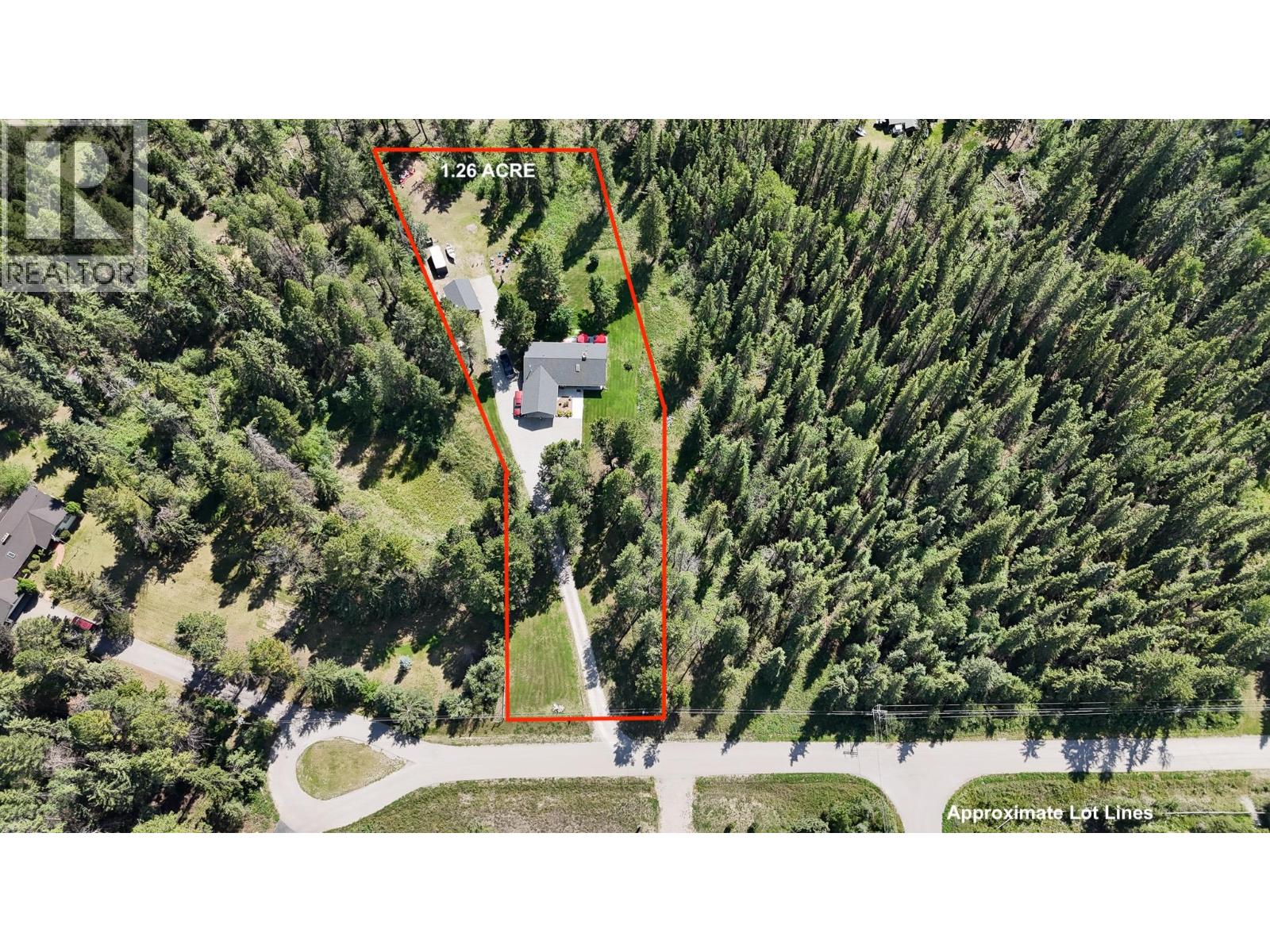 4814 Lake Road, Windermere, British Columbia  V0B 2L2 - Photo 2 - 10358375