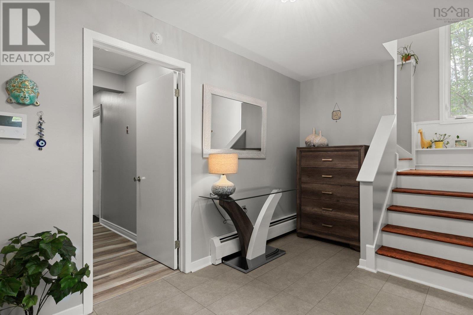 77 Bedford Hills Road, Bedford, Nova Scotia  B4A 1J8 - Photo 3 - 202515160