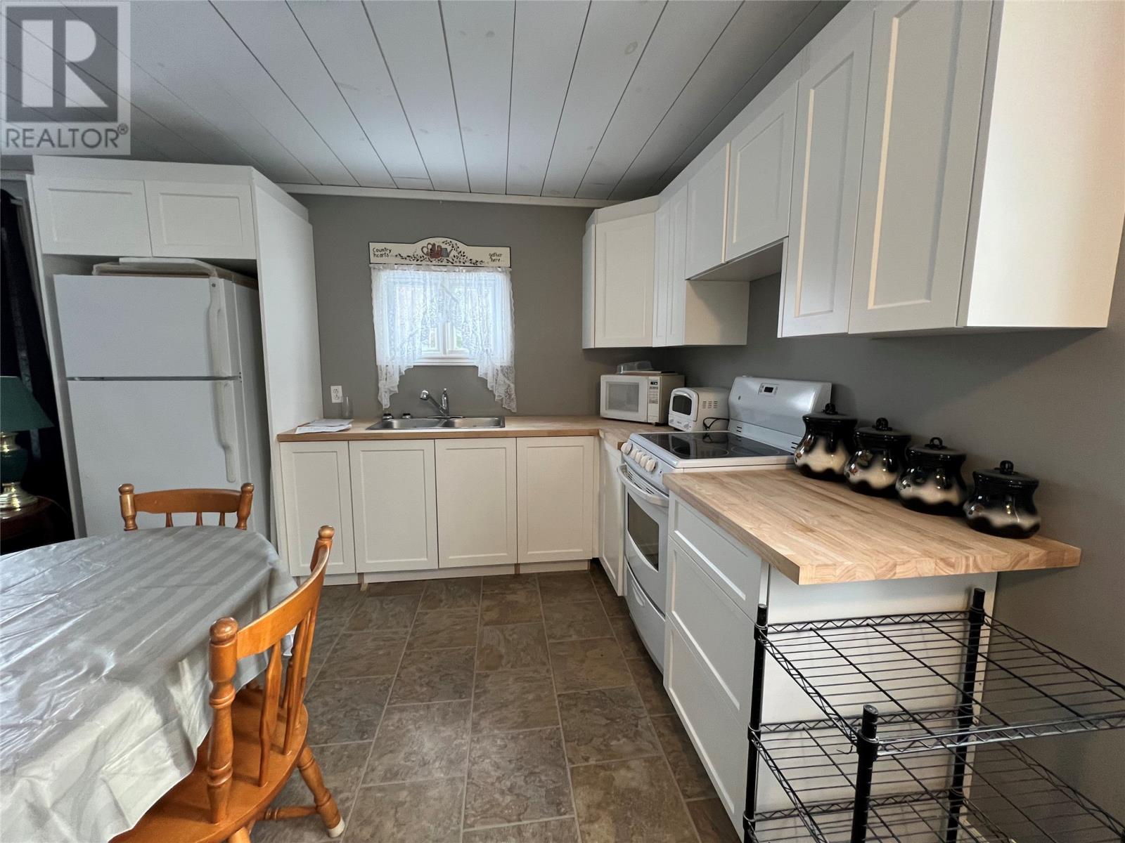 2 Sunset Drive, Bonne Bay Big Pond, Newfoundland & Labrador  A8A 2K5 - Photo 12 - 1287265