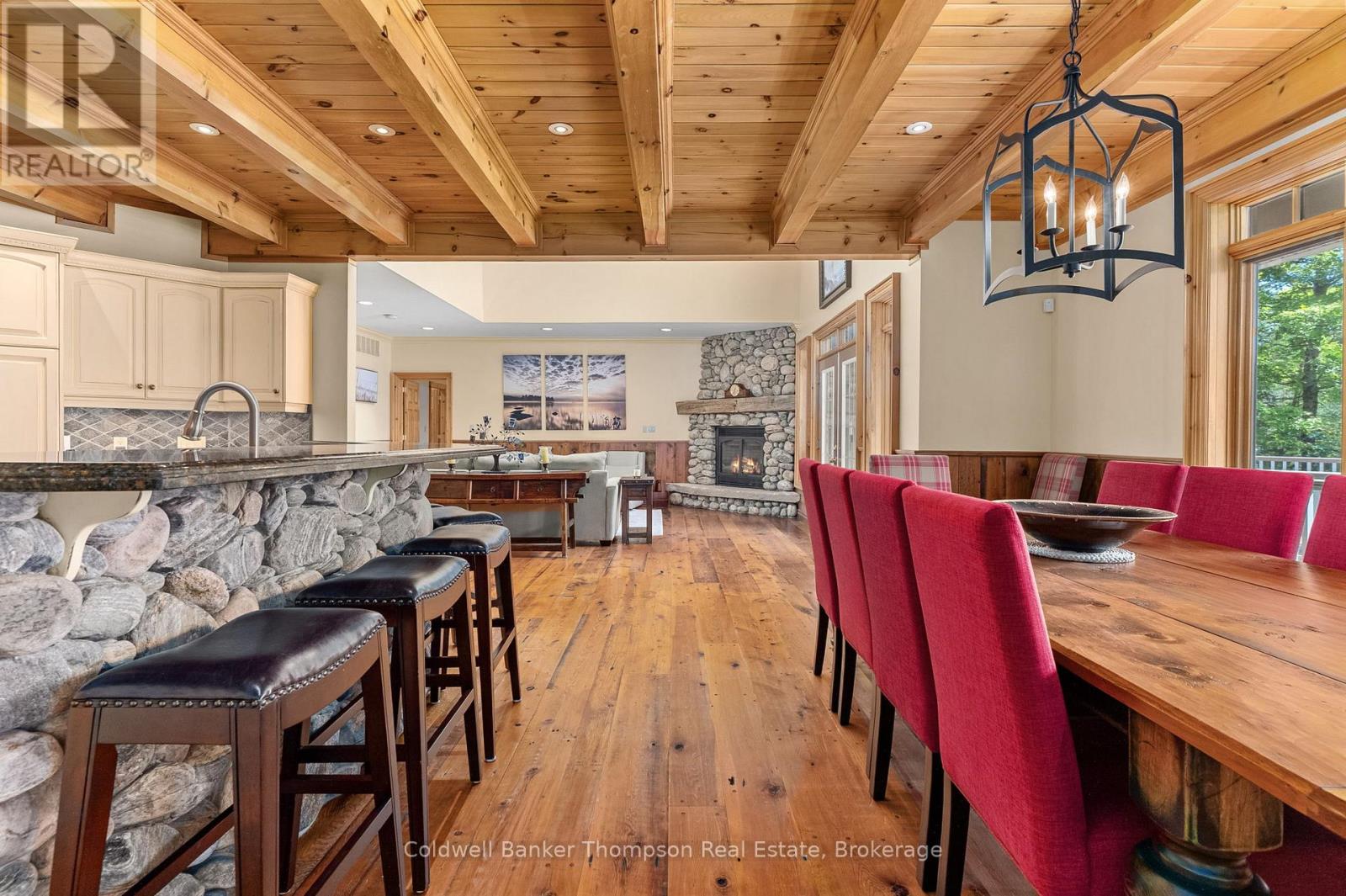 2202 60 Highway, Lake Of Bays, Ontario  P1H 2J6 - Photo 17 - X12346118