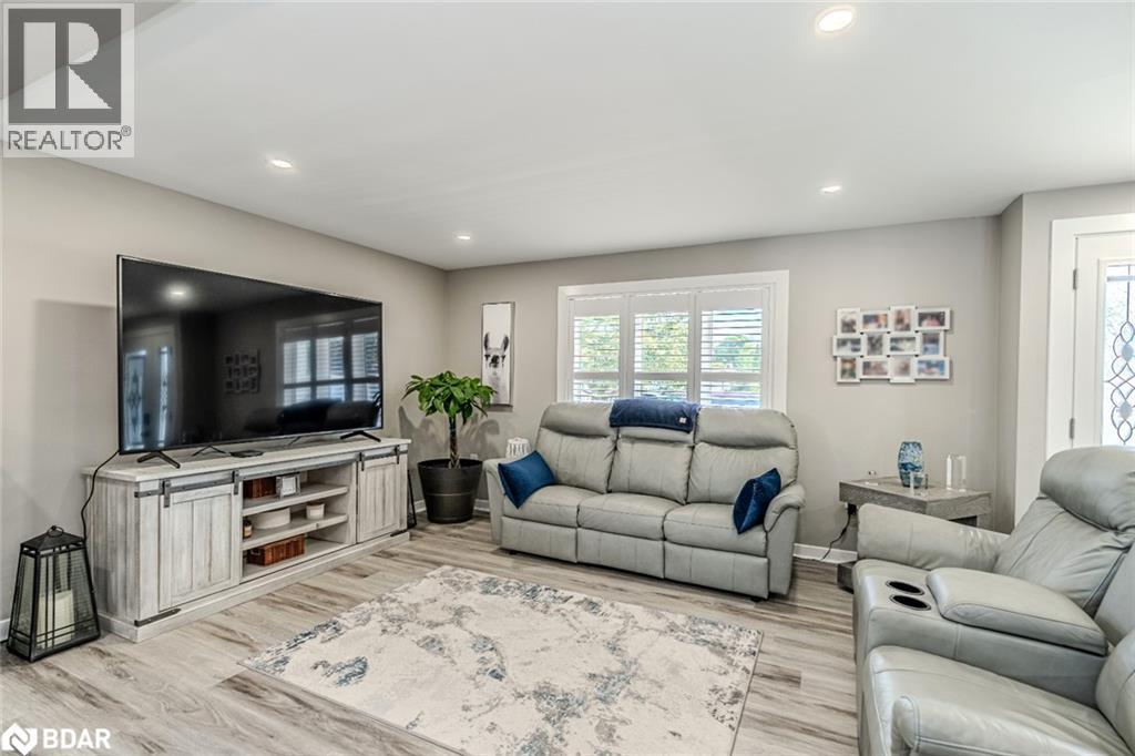 Property at 10 NETTLES Cove image 3