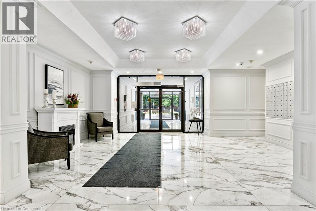 Property at 237 KING Street W Unit# 907 image 5
