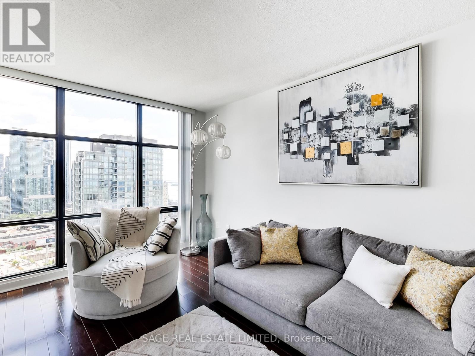 3707 - 35 Mariner Terrace, Toronto, Ontario  M5V 3V9 - Photo 10 - C12346159