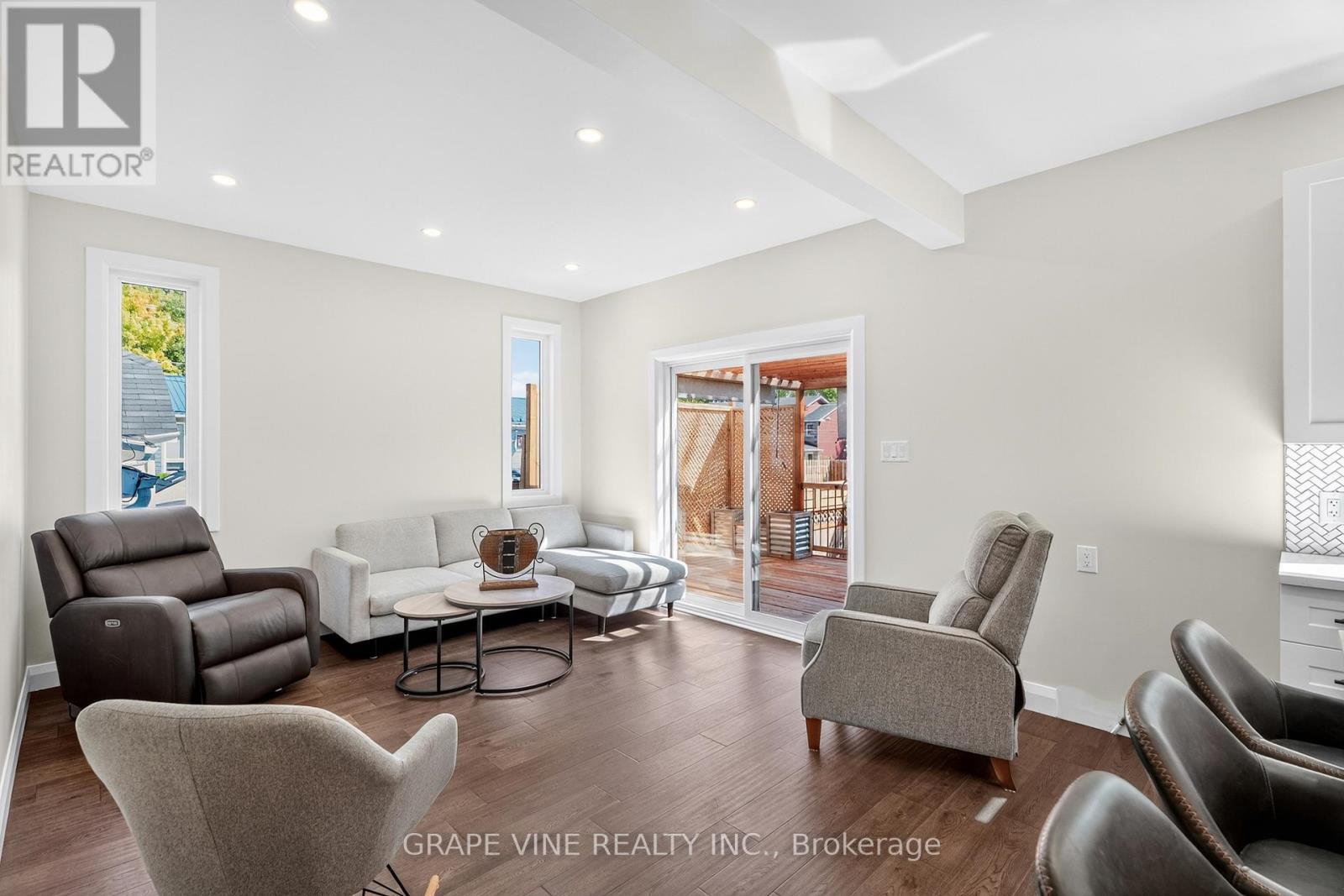 36 First Avenue, Russell, Ontario  K4R 1C9 - Photo 17 - X12346183